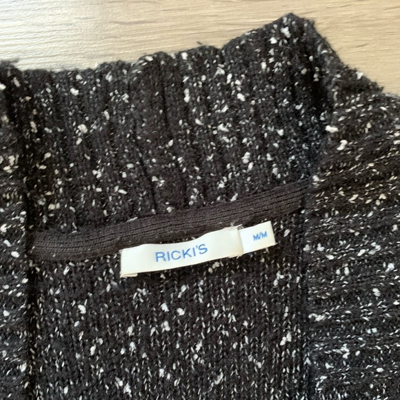 Ricki’s Cardigan Size Medium Black and White - Picture 2 of 6
